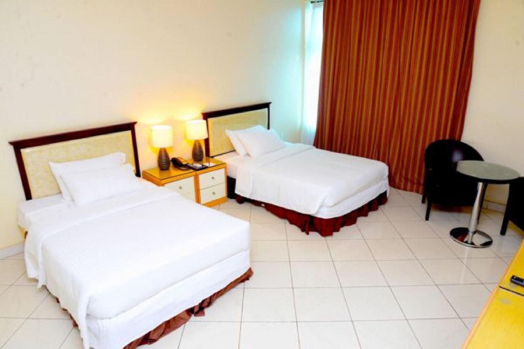 Room In Lodge - Golden Royale Hotel Enugu Exterior photo